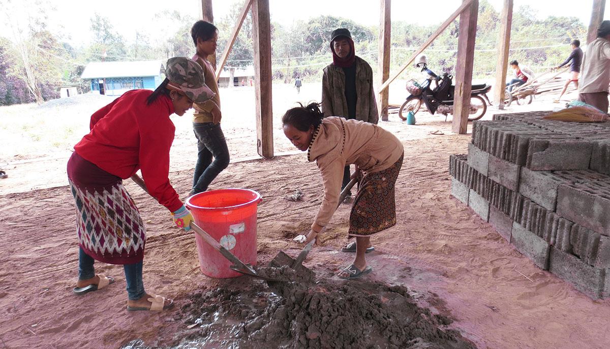 Schulbau in Laos