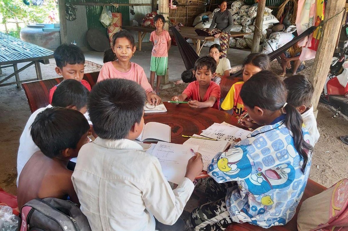 Kambodscha Lernen in Schülergruppe