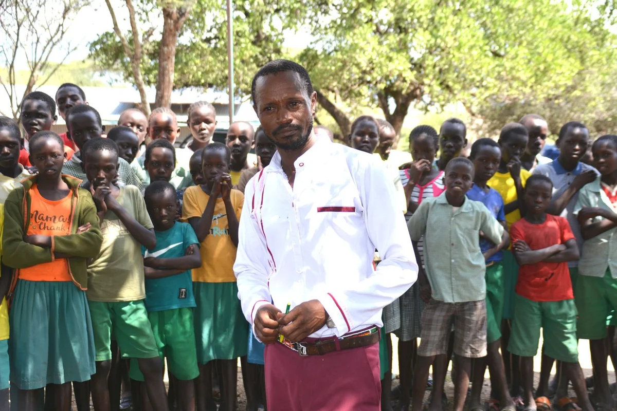 Raphael Kandagor Dira-Schulleiter in Kenia Raphael Kandagor Dira-Schulleiter in Kenia
