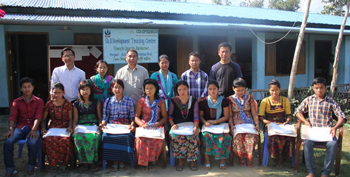 Schulabgänger/innen an der Berufsschule in Thanchi, Bangladesch