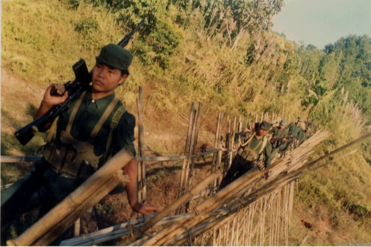 Historische Aufnahme von Shanti Bahini-Kämpfern, Bangladesch Historische Aufnahme von Shanti Bahini-Kämpfern, Bangladesch