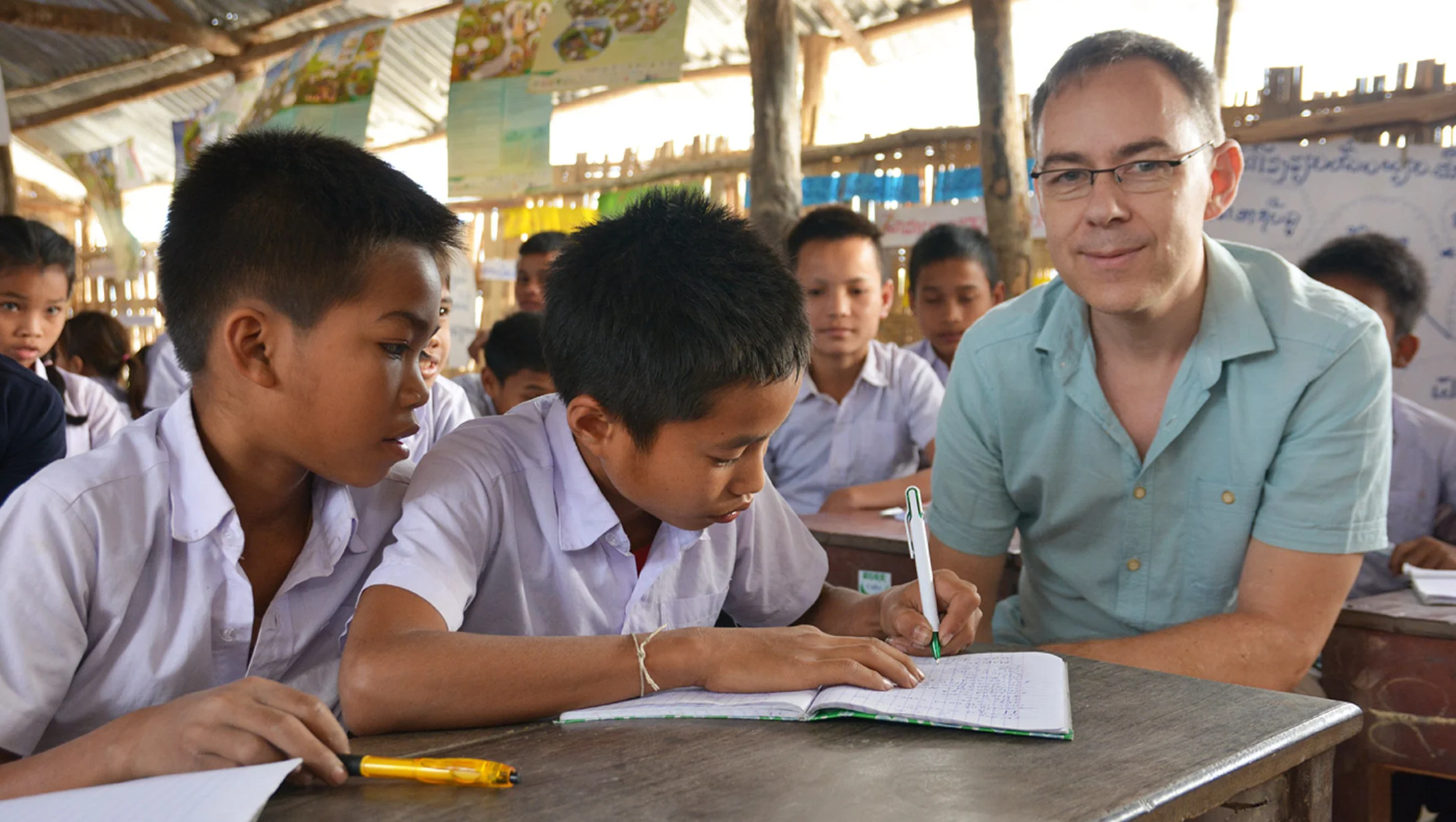 Marcel Auf der Maur, CO-OPERAID, in Laos Marcel Auf der Maur, CO-OPERAID, in Laos