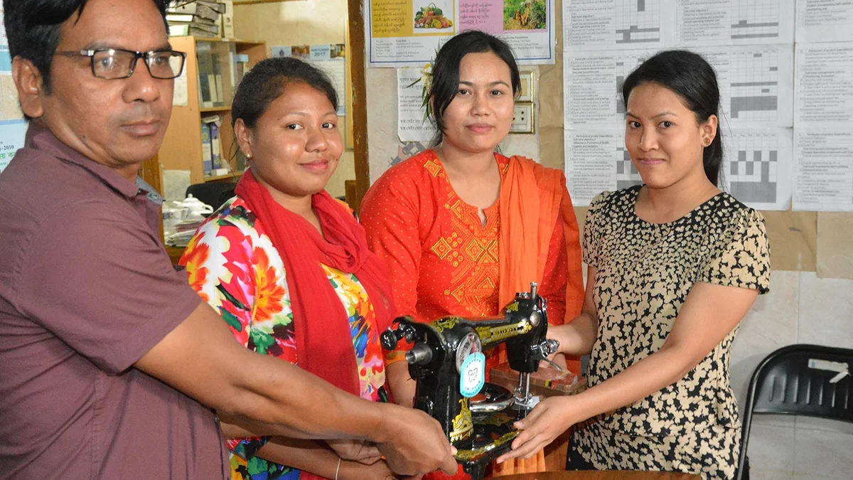 Bangladesch Werkzeug Berufsschülerin